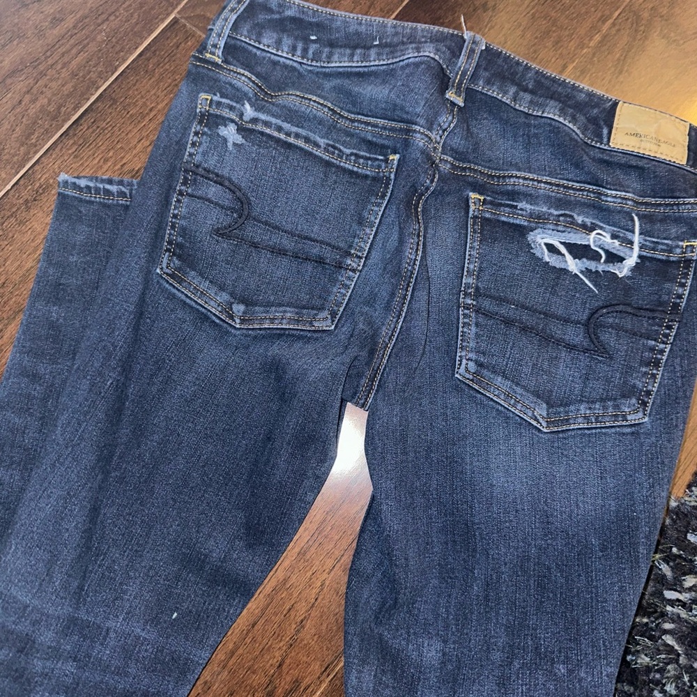American eagle ripped jeans